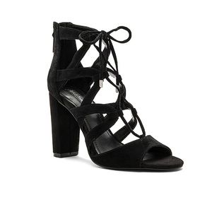 BCBGeneration Rameena Heel in Black Kidsuede